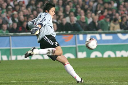 李雷雷职业生涯:4次联赛冠军 亚冠最佳门神(图)