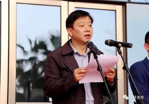 市委常委,组织部长郑志源宣读了有关决定.