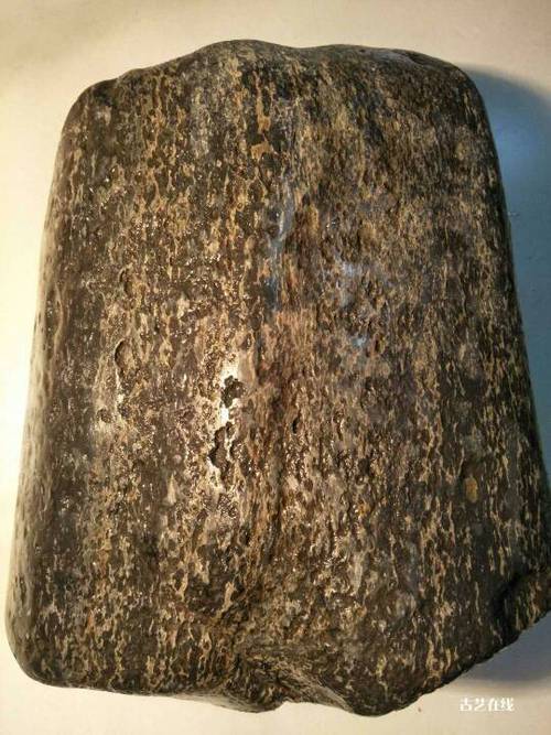 陨石为什么表面整片黄金