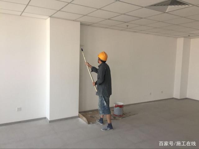 质量要求的主控项目:1,水性涂料涂饰工程所用的品种,型号与性能符合