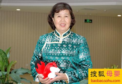 教育之花结出丰硕道德之果英雄母亲吴云霞