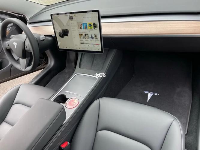 特斯拉model 3脚垫选择建议