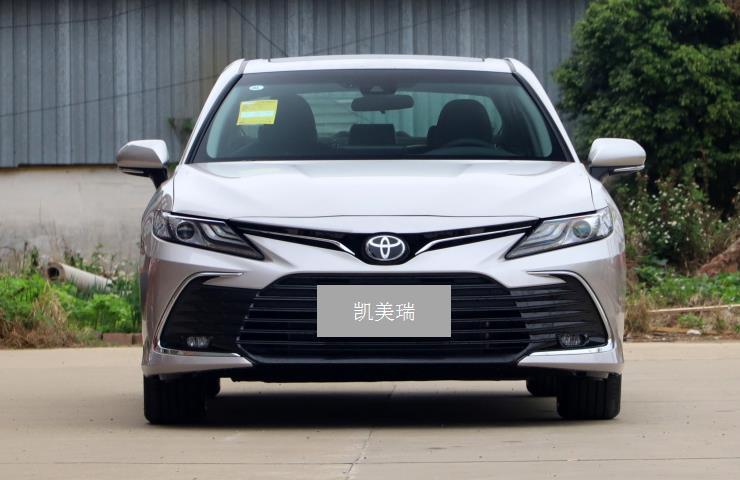 你觉得丰田凯美瑞哪一款最经典?