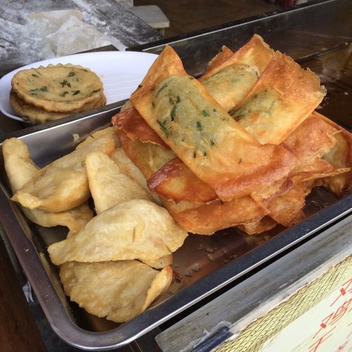 米饺,春卷,油香.