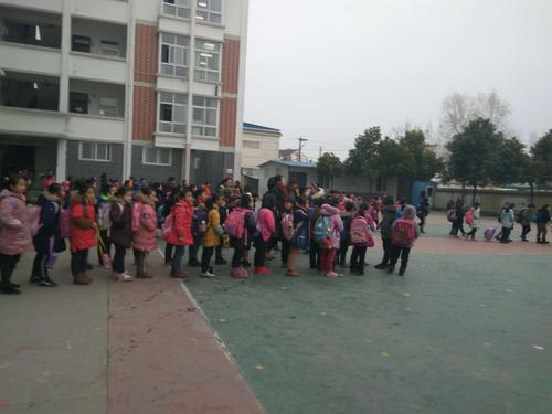 明光市实验小学(南院)2019年1月2日 星期三 晴