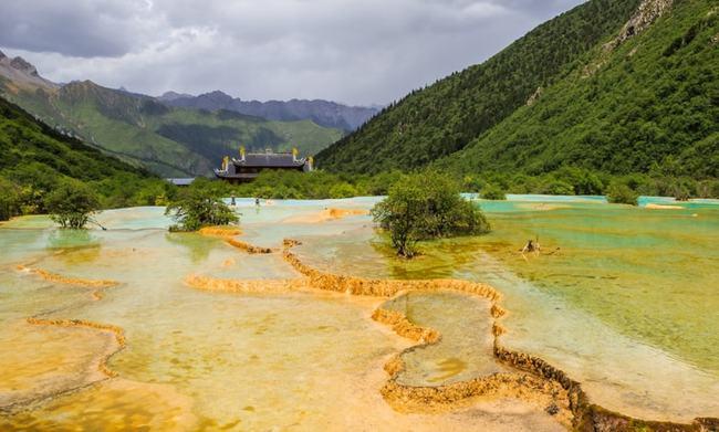 九寨沟黄龙海拔多少米