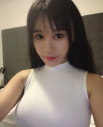 大胸妹子爆乳翘臀火辣诱惑激情私房写真图片