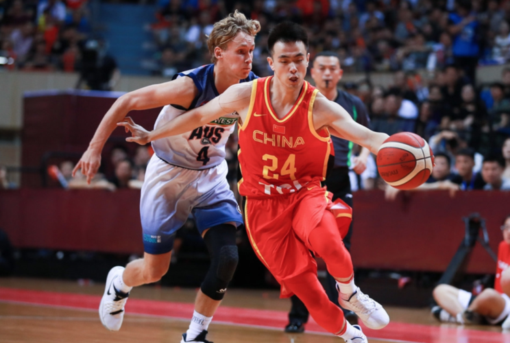 cba新闻最新消息|9分3助赵继伟延续稳定发挥 5次抢断给黄蜂新秀上课