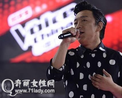 在中国好声音第十期,迎来史上最大牌学员黄渤,在一曲《爱与愁》演唱