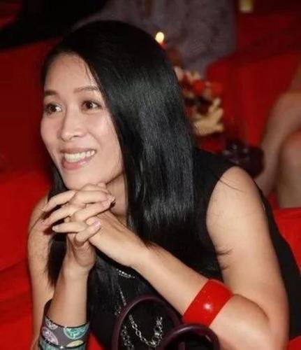 那英个人资料简介及那英中国内地女歌手
