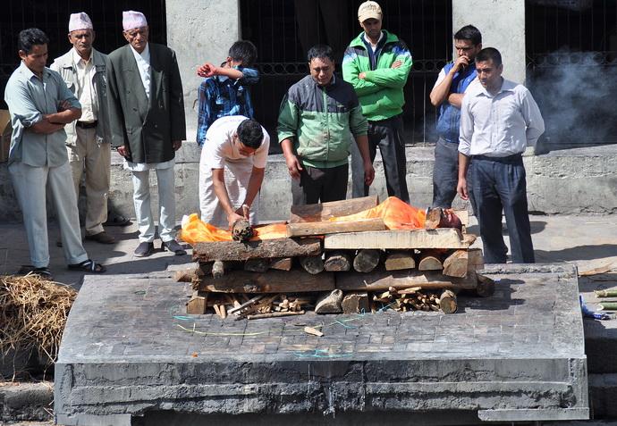 【尼泊尔】亲睹印度教徒露天火葬全过程