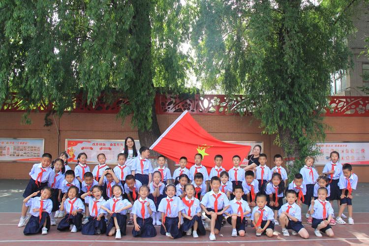 太原市迎泽区桃园小学"争做新时代好队员"主题队日