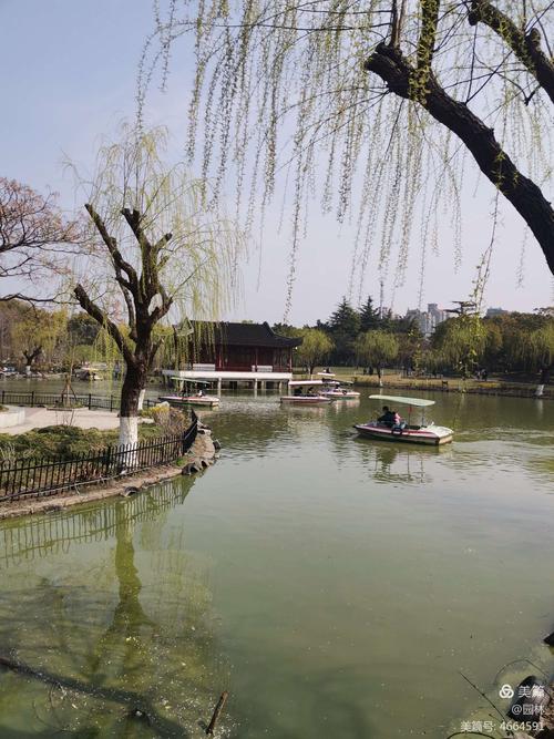 游览上海宝山区的淞南公园