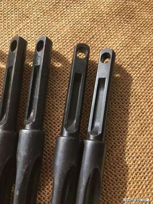 中国56三棱军刺_刺刀