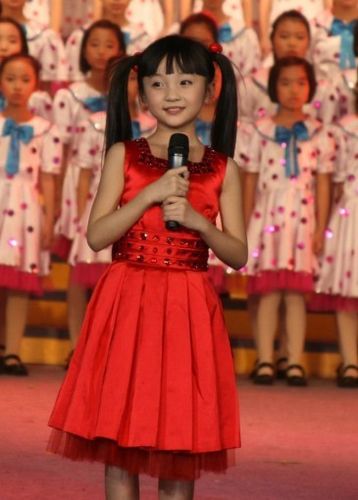 林妙可微博受辱 网友呛声:大人的事小孩少掺和