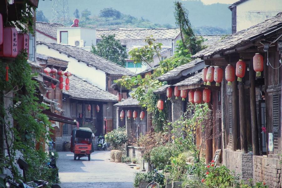 "前世痴绝处,一梦到旧州",从山里江南驾车十来分钟就到了旧州古镇