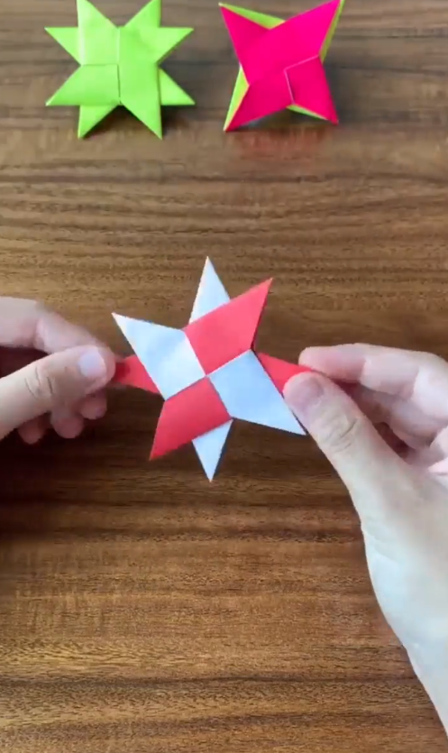 手工会变形的飞镖怎么做