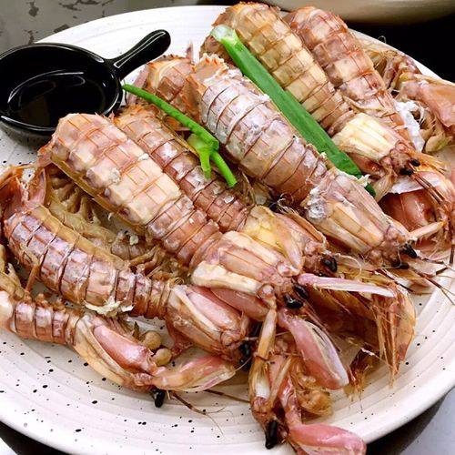 hope妈咪做的清蒸皮皮虾