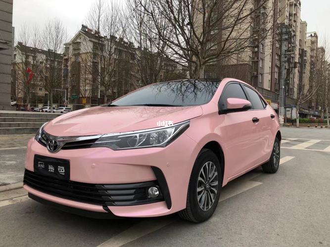 丰田卡罗拉 丨ax梦幻粉_丰田怎么样_汽车改色贴膜_汽车_汽车介绍