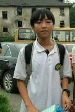 11楼 王俊凯素颜照 ,你懂的.