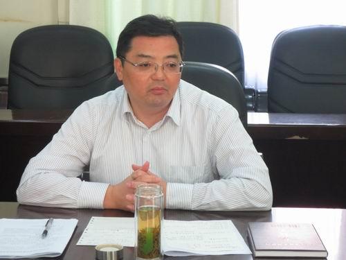 林头镇党委书记汪强,镇长汪学峰,园区主任刘国伟以及园区班子成员等