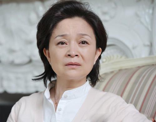 原创这十位婆婆妈妈专业户年轻时的样子你认得出来吗