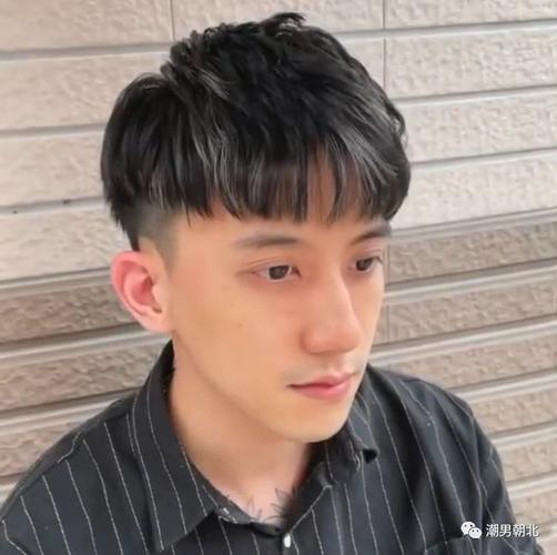 男生剪短盖头发型减龄帅气尽显校草魅力