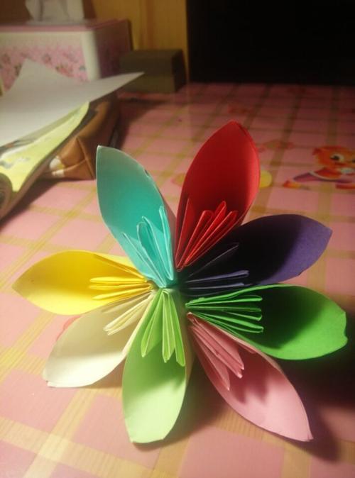 高伊罗专题作品——手工折花