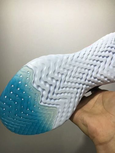 瑞亚2018款耐克超级跑鞋 正宗泡棉底 回弹性缓冲性