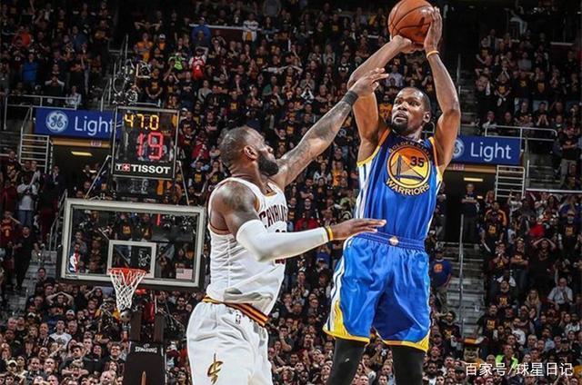 但是,如果没有勇士的逼宫,杜兰特现在还是会健健康康地出现在篮球场上