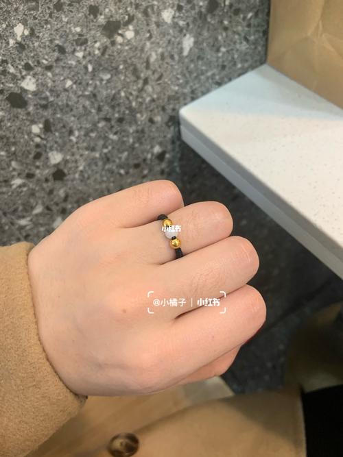 周大福 转运珠编绳戒指_戒指_转运珠_周大福怎么样_编织戒指_时尚