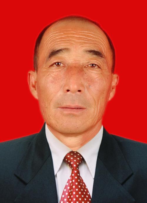 民族:汉族 |    政治面貌:党员 入党时间:1997-07-01 委员 刘军义