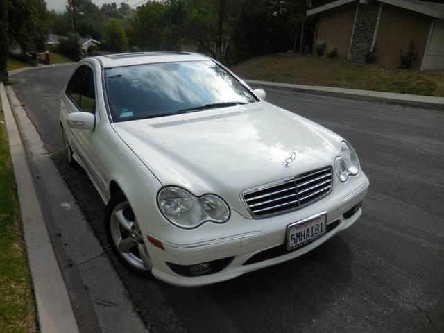 2005 mercedes-benz c-class c230 kompressor 4dr sedan