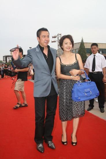 然而关于王晓蓉的其他个人资料却无从得知.王中磊和