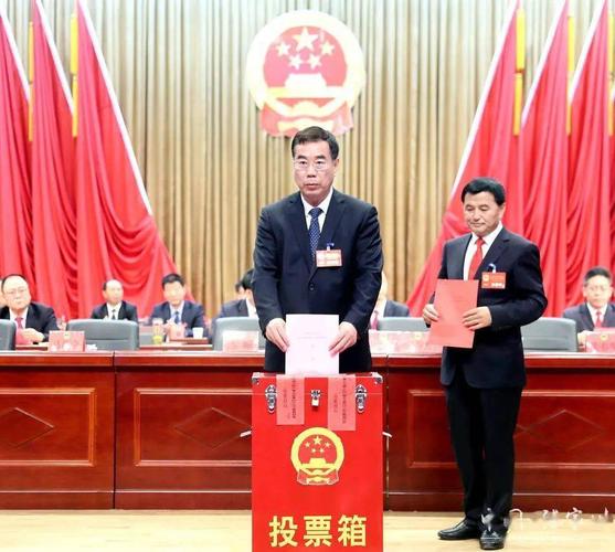 【聚焦两会】王小键 赫金梅当选张家川县第十六届人大常委会副主任