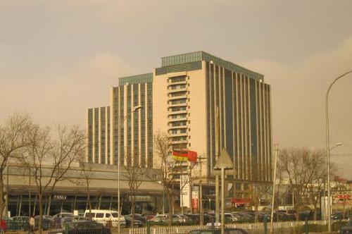 北京宝隆大厦附近哪有名片快印店提供图文喷绘海报dm印*背景kt板印刷
