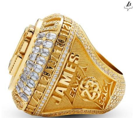 17颗紫水晶,804颗钻石,湖人的总冠军戒指价值多少钱?数字惊人