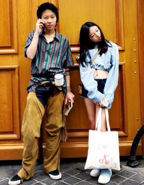 十二岁李嫣近照,曾经的兔唇女孩越长越美,和窦靖童一样有个性!