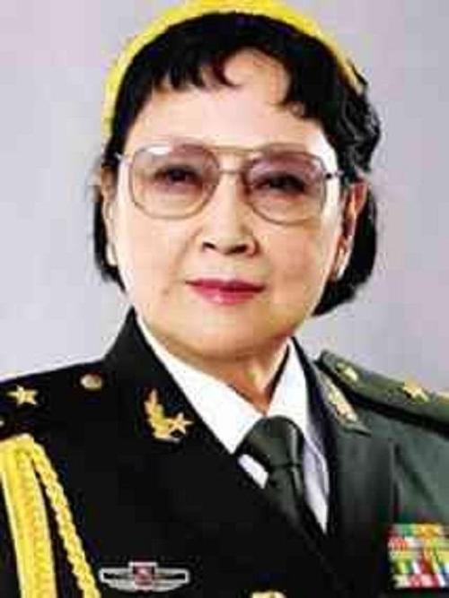 李双江是什么军衔(文体界级别很高的明星)