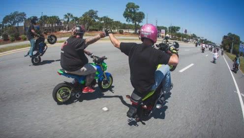 摩托车有街车和旅行版的,2万左右的价格,你喜欢哪一款呢?