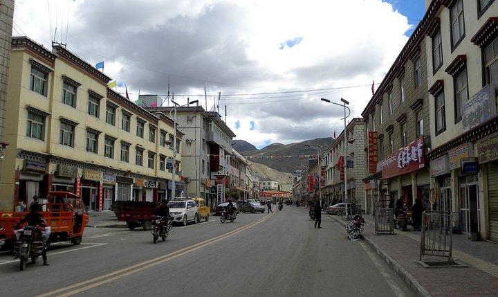 洛隆县是西藏自治区昌都市下辖县,位于西藏自治区东北部,昌都市西南部