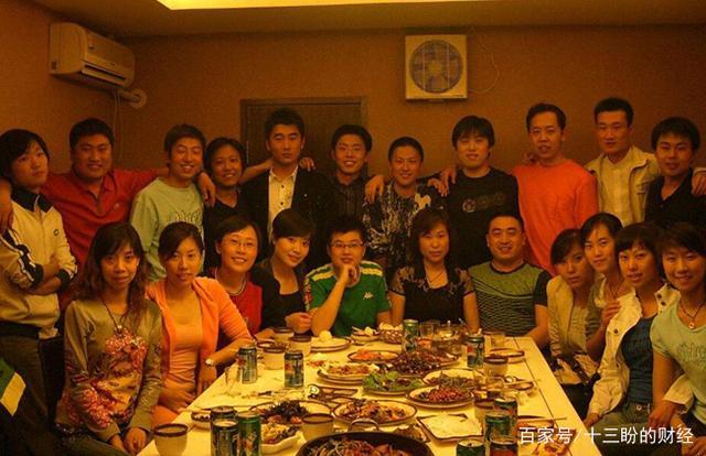 一场突如其来的同学聚会,场面的"现实"让我有种说不出