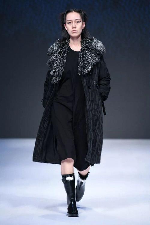 2018海宁中国国际时装周秀场 | 衣针线 极端之美