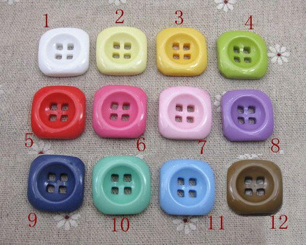 40#彩色树脂纽扣 正方形方孔钮扣 2.1cm