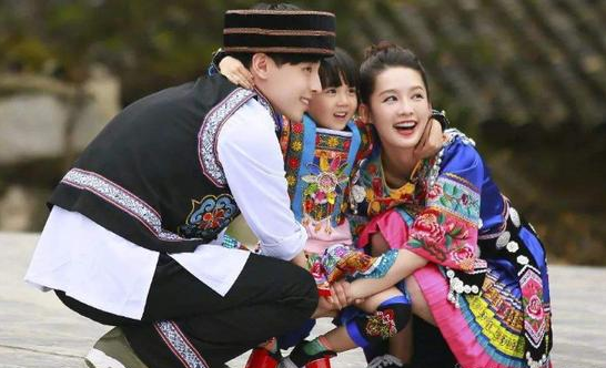 邓伦李沁疑是官宣感情金晨终归变成过去时