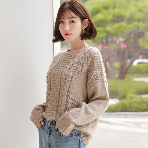 韩版女装毛衣休闲风通勤不规则麻花编织纯色宽松圆领落肩袖长袖针织衫