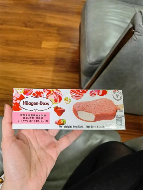 山姆会员店值得购买的商品之草莓脆皮雪糕_山姆_雪糕