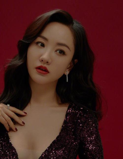 杨蓉迎40岁生日粉丝评论太用心朱一龙连续7年为其庆生惹人羡