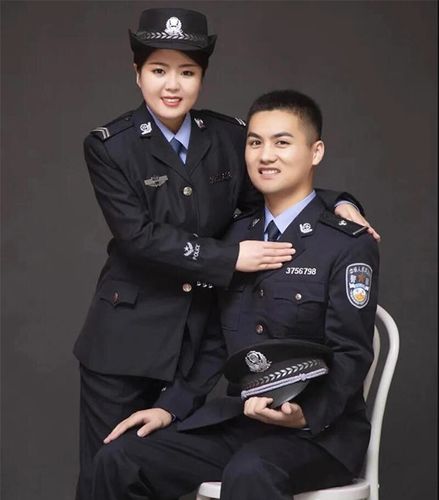 青岛监狱干警刘金超:推迟了婚礼 却升华了爱情