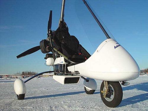 是航空运动领域中最受欢迎的一种轻型动力的飞行器,70年代在欧洲兴起